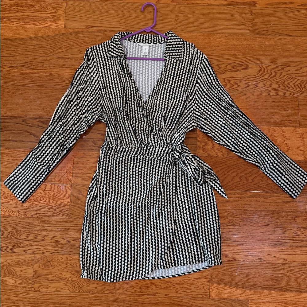 Stylish Black and White Wrap Dress
